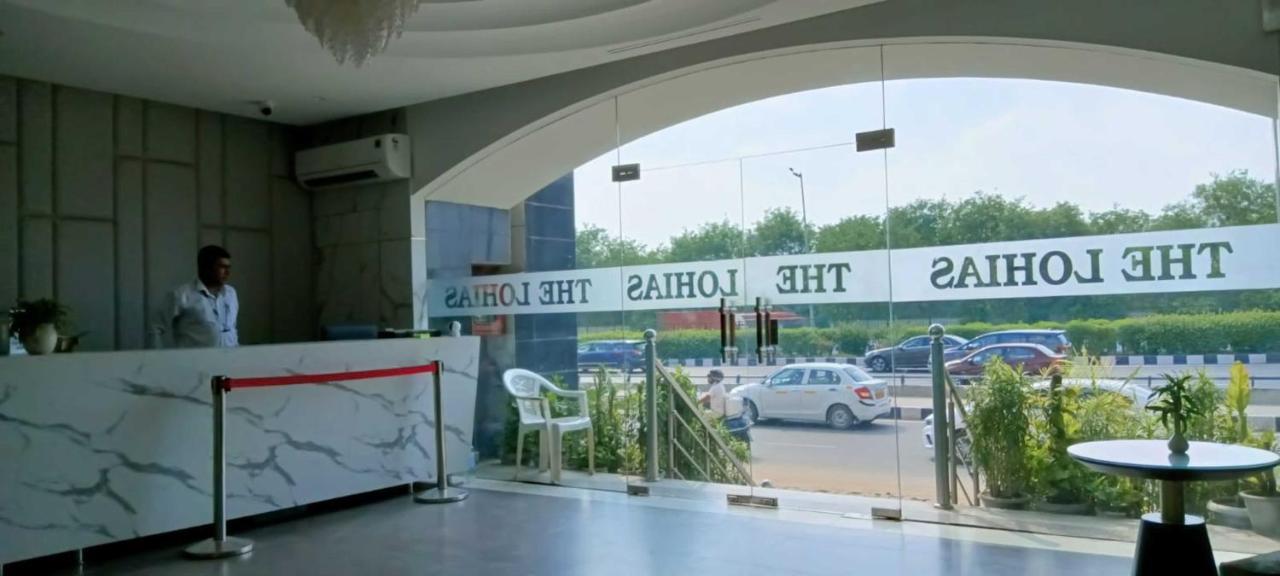 Hotel Lohias Delhi Airport นิวเดลี ภายนอก รูปภาพ