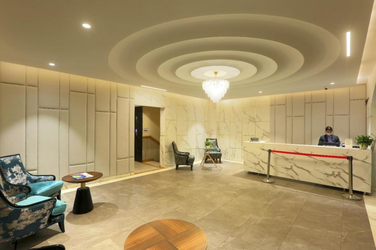 Hotel Lohias Delhi Airport นิวเดลี ภายนอก รูปภาพ